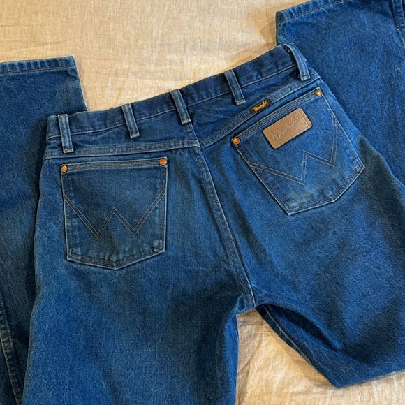 Men’s Wranglers Cowboy Cut - Picture 3 of 5